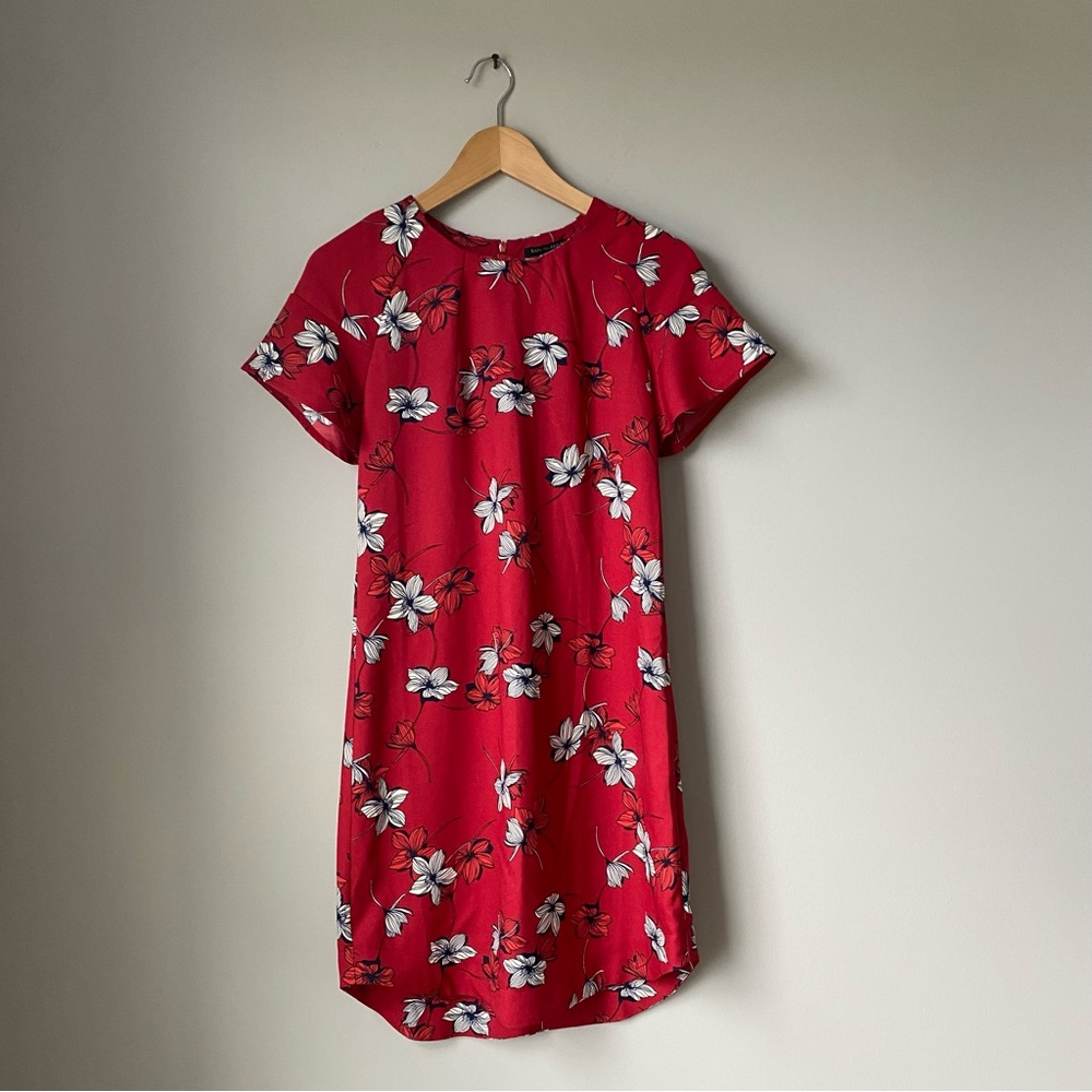 Banana Republic Fluted Sleeve dress size 0